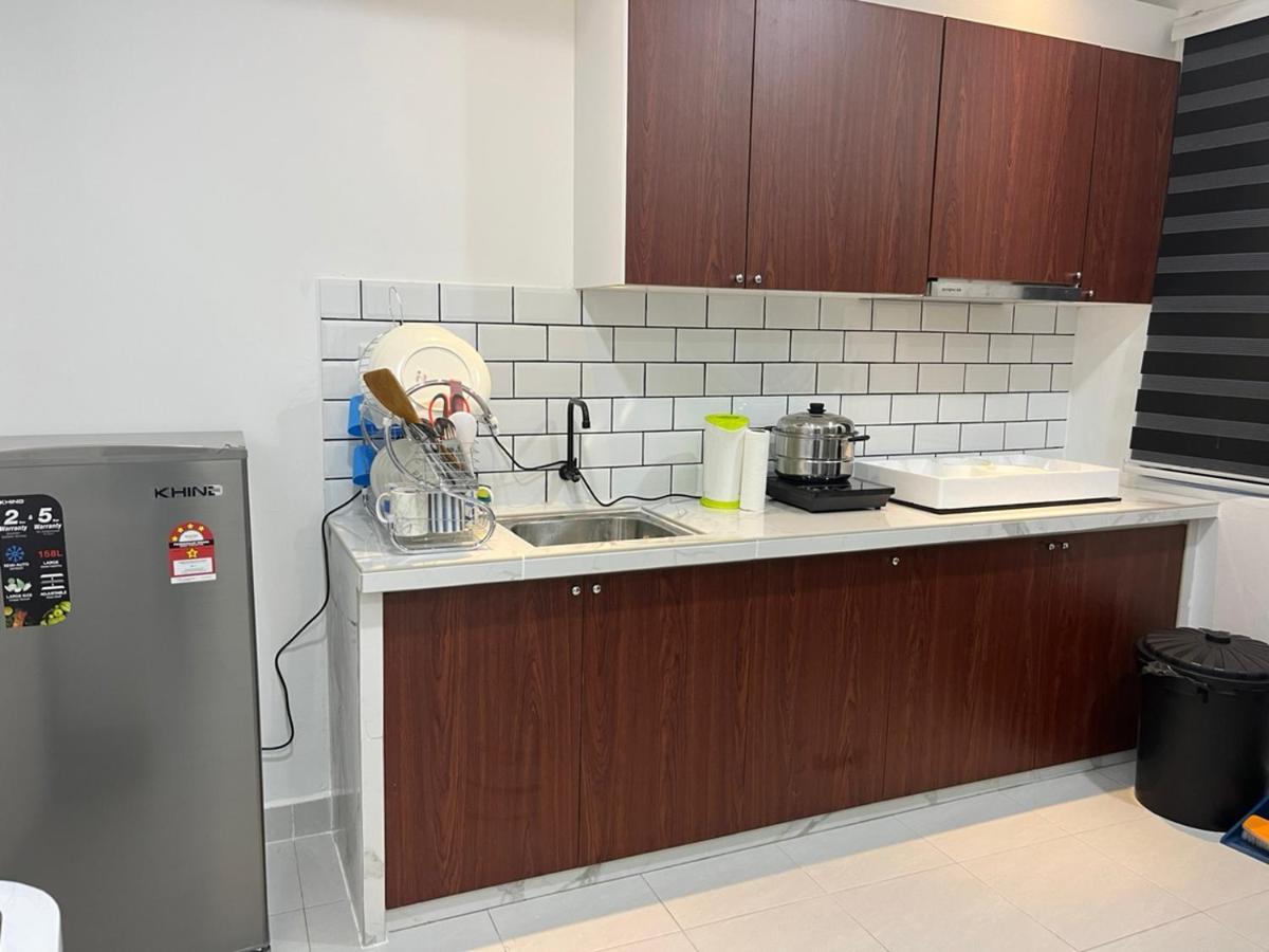 Sure Stay Homestay Simpang Ampat  Екстериор снимка